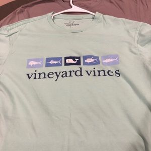 Vineyard vines long sleeve Large (men)